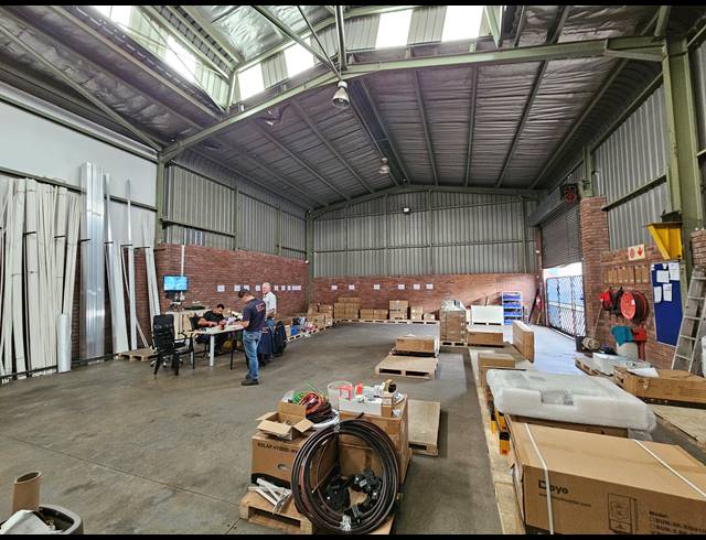 357M² WAREHOUSE TO LET IN JET PARK